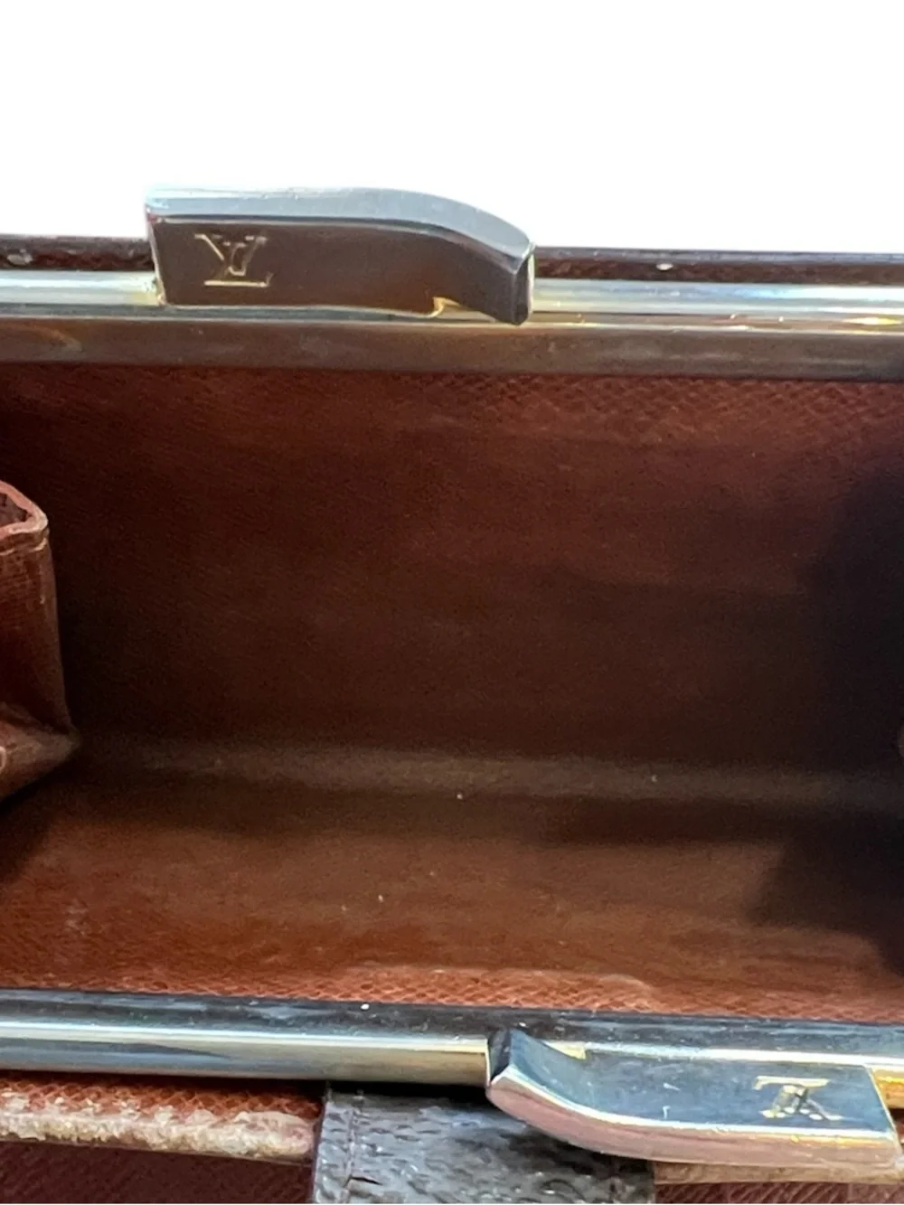 Authentic Vintage Louis Vuitton Monogram French Purse (Viennois Kiss-Lock)Wallet - Picture 9 of 16